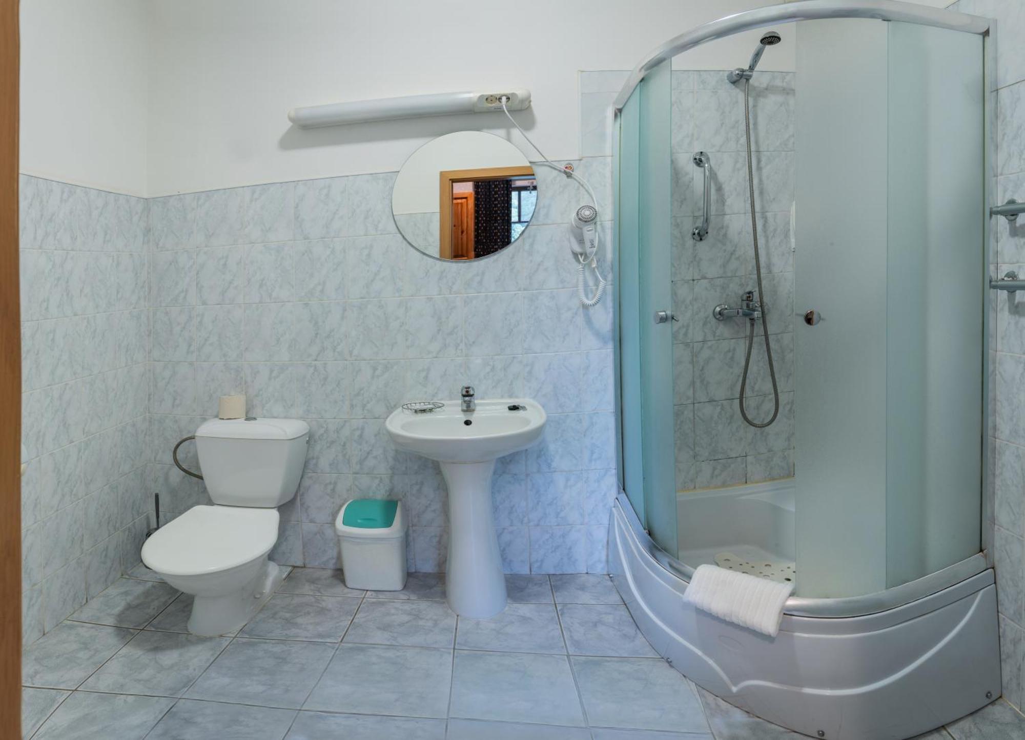 Park Hotel Bruzis Smiltene Luaran gambar